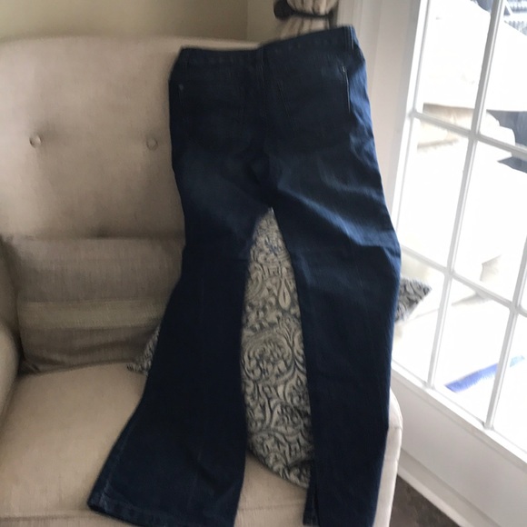 DKNY Jeans Women Like New - Picture 3 of 3
